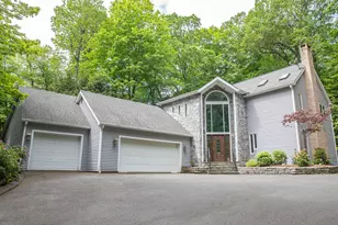 43 Metacomet Rd, Farmington, CT 06032 - Photo 1