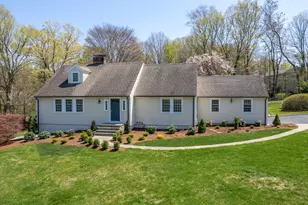 27 Powder Horn Dr, Ridgefield, CT 06877 - Photo 1