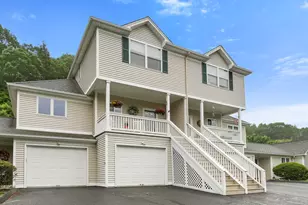 2 Turtle Spring Ln, Newtown, CT 06470 - Photo 1