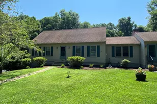 58 Trailwood Dr, Guilford, CT 06437 - Photo 1