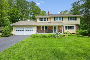 26 Dale Rd, Trumbull, CT 06611 - Photo 1