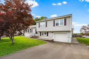 8 Roberta Dr, Middletown, CT 06457 - Photo 1