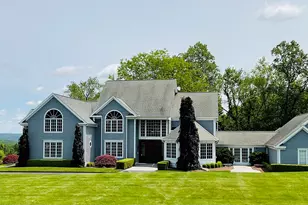 7 Old Castle Dr, Newtown, CT 06470 - Photo 1