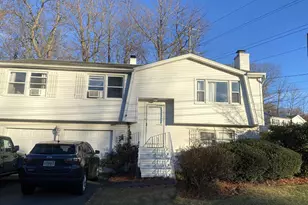 20 Heritage Pl, Bridgeport, CT 06606 - Photo 1