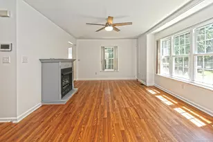 6 Kendall Green Dr, Milford, CT 06461 - Photo 1