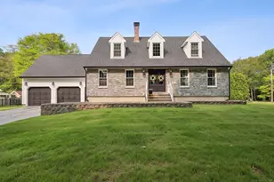 1 Spinnaker Rd, Waterford, CT 06385 - Photo 1