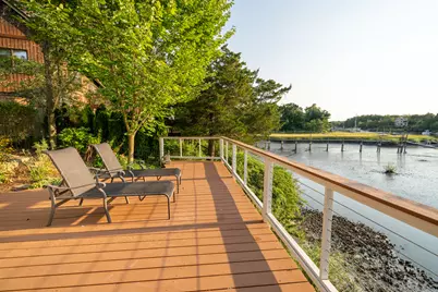 5 Shore Drive, Branford, CT 06405 - Photo 33