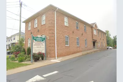 925 Farmington Avenue, Berlin, CT 06037 - Photo 1