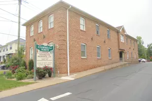 925 Farmington Ave, Berlin, CT 06037 - Photo 1