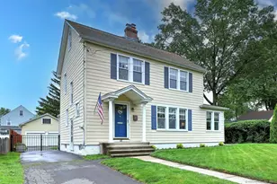 17 Norris St, Hamden, CT 06517 - Photo 1