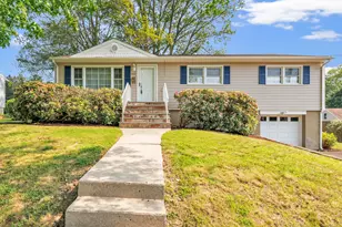 305 Dahl Ave, Stratford, CT 06614 - Photo 1