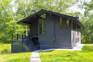 7 Hill Crest Ln, Weston, CT 06883 - Photo 1