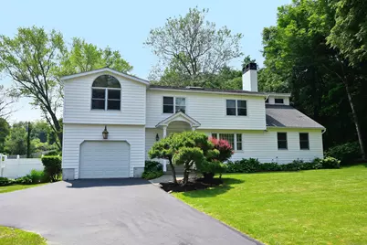 118 Putnam Road, Pomfret, CT 06259 - Photo 1