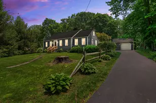 2 Stowe Pl, Trumbull, CT 06611 - Photo 1