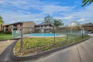 30 Riverview Dr, Bridgeport, CT 06606 - Photo 1