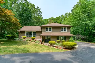 17 Chris Dr, Montville, CT 06382 - Photo 1