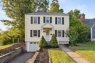 114 Fennbrook Rd, West Hartford, CT 06119 - Photo 1