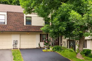 26 Schoolhouse Crossing, Wethersfield, CT 06110 - Photo 1