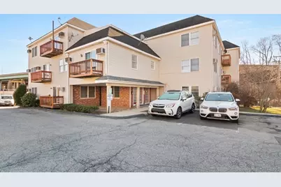 20 Daly Street #APT 2F, Stamford, CT 06902 - Photo 1