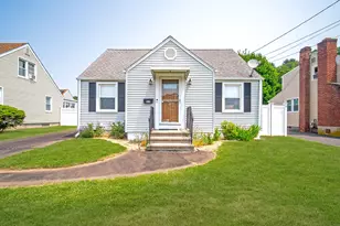 103 Saltonstall Pkwy, East Haven, CT 06512 - Photo 1