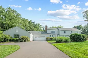 181 Farms Village Rd, Simsbury, CT 06092 - Photo 1