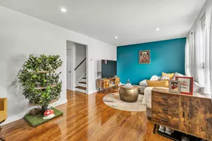 20 Oakland Ave, Danbury, CT 06810 - Photo 1