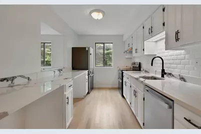 25 Florence Road #84, Branford, CT 06405 - Photo 1