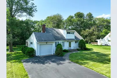 26 Seminole Circle, West Hartford, CT 06117 - Photo 1