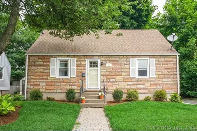 24 Court Park, West Hartford, CT 06119 - Photo 1