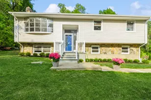 8 Laurel Dr, Brookfield, CT 06804 - Photo 1