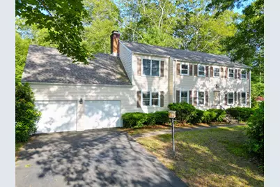 22 Trumbull Road, Waterford, CT 06385 - Photo 1