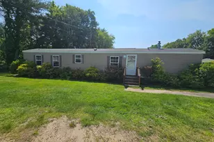 91 Chaffeeville Rd, Mansfield, CT 06250 - Photo 1