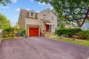 166 Catherine St, Hartford, CT 06106 - Photo 1