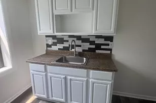 1071 Pembroke St, Bridgeport, CT 06608 - Photo 1