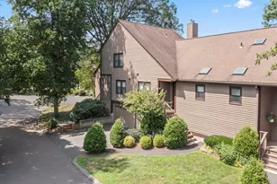 5 Timber Ln, Monroe, CT 06468 - Photo 1