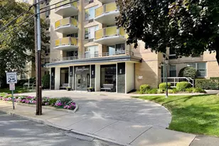 1 Strawberry Hill Ct, Stamford, CT 06902 - Photo 1