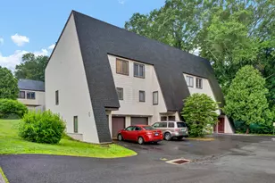 189 High Top Cir W, Hamden, CT 06514 - Photo 1