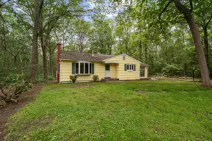 306 Upper Grassy Hill Rd, Woodbury, CT 06798 - Photo 1