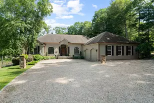 45 Shaker Ct, Guilford, CT 06437 - Photo 1