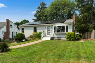 152 Old Evarts Ln, Groton, CT 06355 - Photo 1