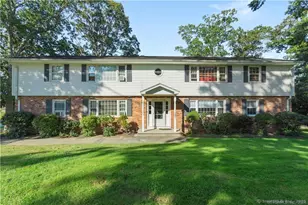 280 E Main St, Clinton, CT 06413 - Photo 1