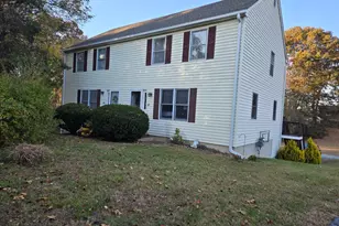 135 Liberty St, Clinton, CT 06413 - Photo 1