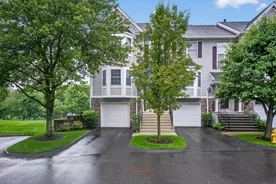 1401 Pinnacle Way #1401, Danbury, CT 06811 - Photo 1