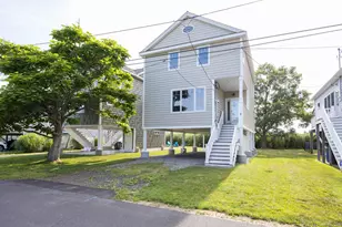 7 Saye St, Old Saybrook, CT 06475 - Photo 1