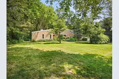 21 Kitcher Court, Trumbull, CT 06611 - Photo 1