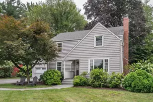 11 Craigmoor Rd, West Hartford, CT 06107 - Photo 1