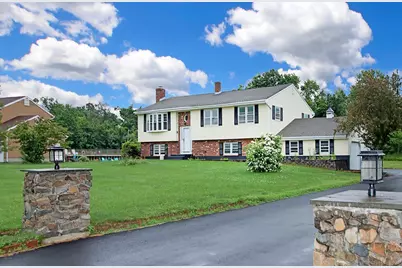 5 Great Meadow Drive, North Haven, CT 06473 - Photo 1