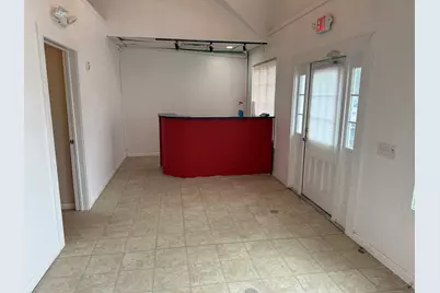 4 Elizabeth Street #B, Bethel, CT 06470 - Photo 1