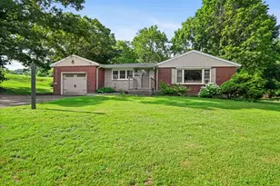 149 Round Hill Rd, Middletown, CT 06457 - Photo 1