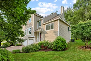 11 Essex Ct, Avon, CT 06001 - Photo 1